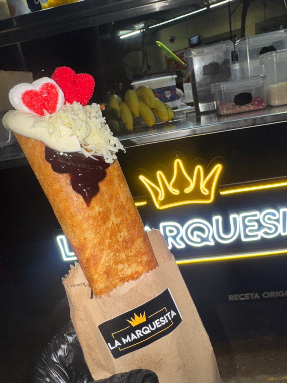 Marquesita corazones y chocolate